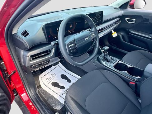 New 2026 Kia K4 FWD image 9