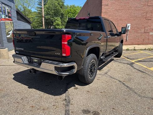 New 2026 Chevrolet Silverado 2500 LTZ w/ LTZ Premium Package AWD/4WD image 4