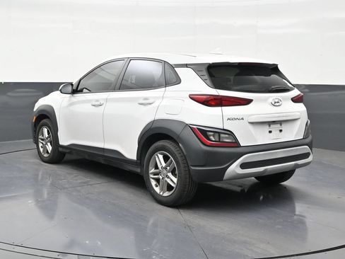 Used 2023 Hyundai Kona SE FWD image 3