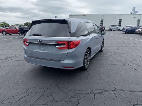 Used 2023 Honda Odyssey Elite image 9