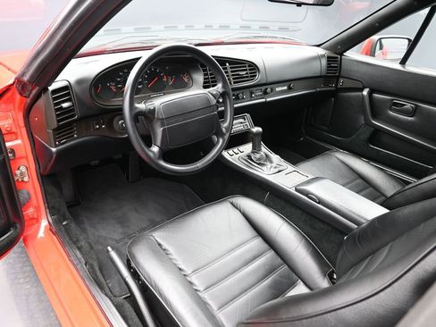 Used 1990 Porsche 944 Cabriolet image 4