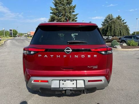 Certified 2022 Nissan Pathfinder Platinum w/ Cargo Package AWD/4WD image 4