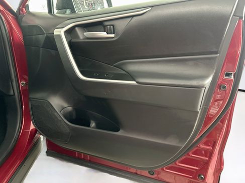 Used 2023 Toyota RAV4 XLE AWD/4WD image 31