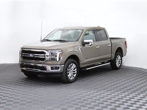 Used 2025 Ford F150 Lariat w/ Equipment Group 501A Mid AWD/4WD image 5