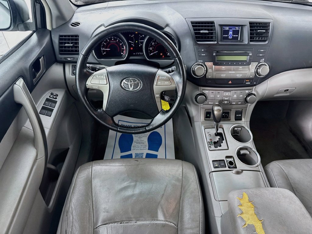 Used 2010 Toyota Highlander SE AWD/4WD image 24