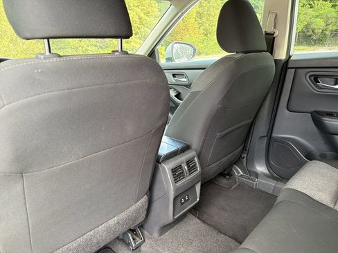 Certified 2025 Nissan Rogue SV AWD/4WD image 19