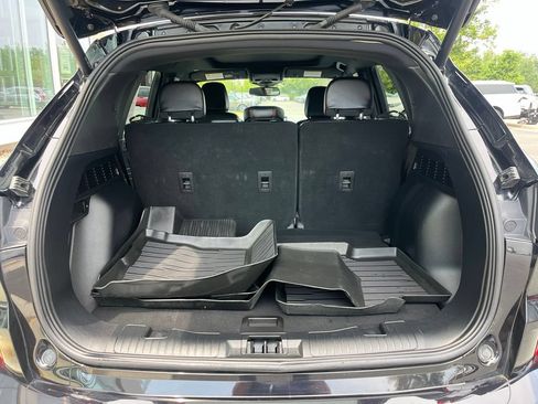 Used 2024 Ford Escape ST-Line Elite w/ Premium Technology Package AWD/4WD image 10