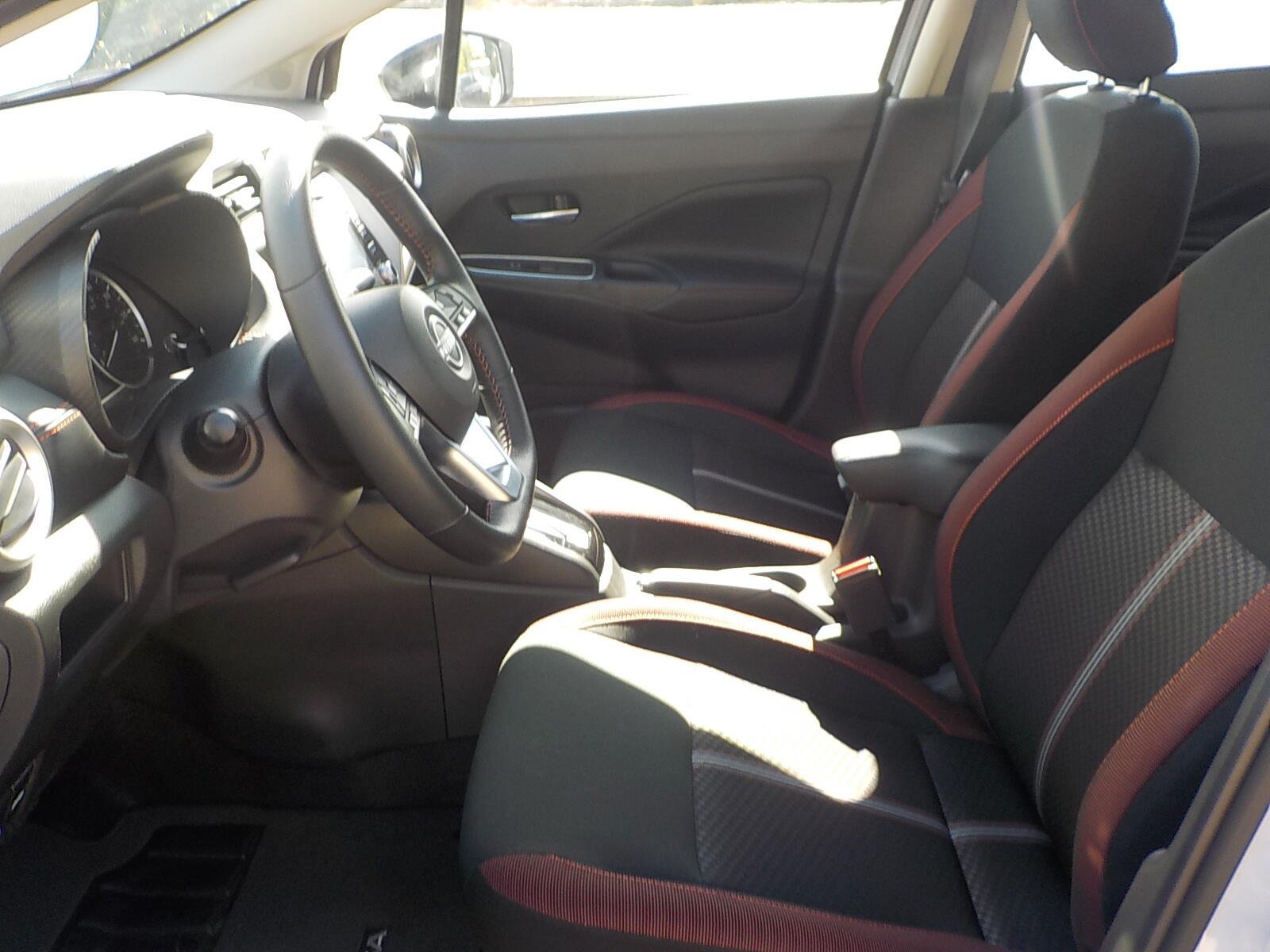 Used 2025 Nissan Versa SR w/ Trunk Package FWD image 17