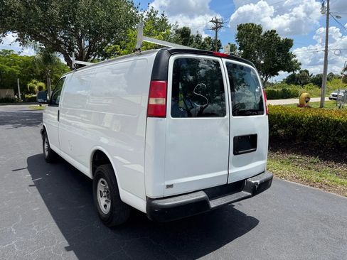 Used 2014 Chevrolet Express 2500 image 4
