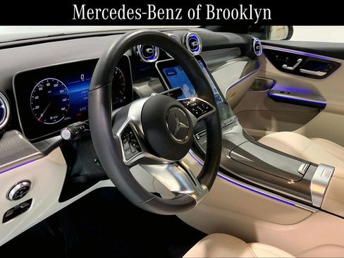Certified 2025 Mercedes-Benz GLC 300 4MATIC image 17