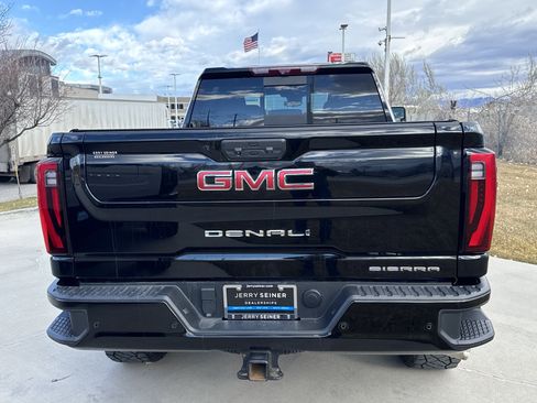 Used 2024 GMC Sierra 3500 Denali w/ Denali Reserve Package image 4