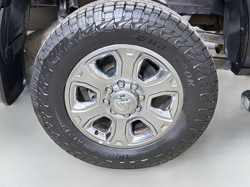 Used 2018 RAM 2500 Laramie w/ Sport Appearance Group AWD/4WD image 29