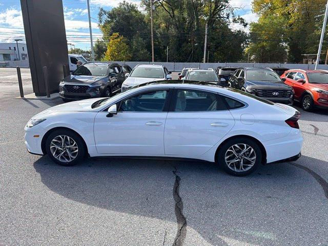 Certified 2023 Hyundai Sonata SEL w/ Convenience Package FWD image 4