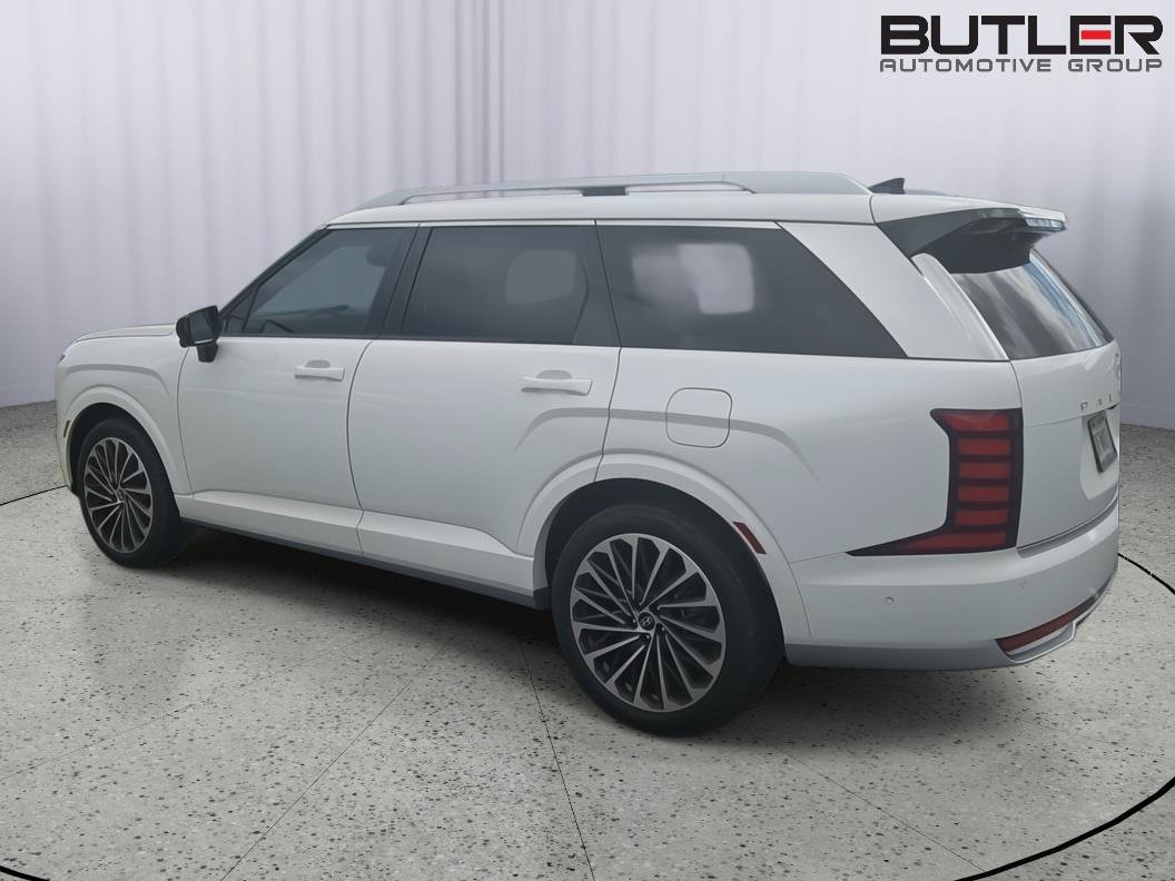 Used 2026 Hyundai Palisade Calligraphy FWD image 4