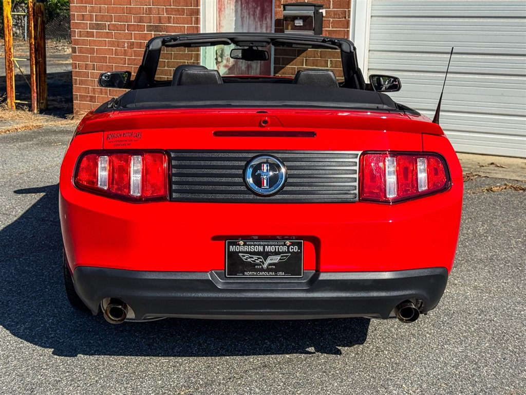 Used 2012 Ford Mustang Premium RWD image 39