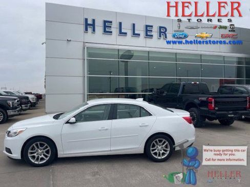 Used 2016 Chevrolet Malibu LT w/ Power Convenience Package image 1