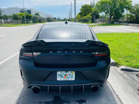Used 2019 Dodge Charger SRT Hellcat w/ Harman/Kardon Audio Group RWD image 4