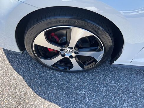 Used 2016 Volkswagen GTI S image 36
