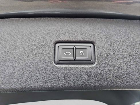 Used 2023 Audi Q5 2.0T Premium Plus w/ Premium Plus Package image 36