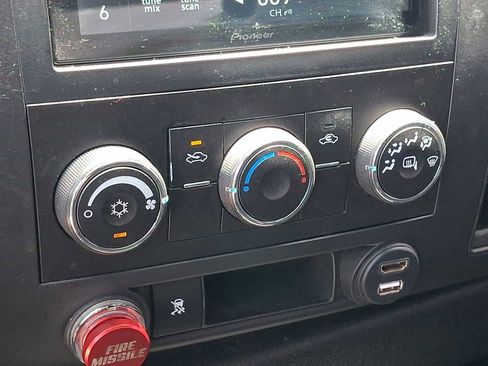 Used 2010 Chevrolet Silverado 1500 LT w/ Power Pack Plus AWD/4WD image 15
