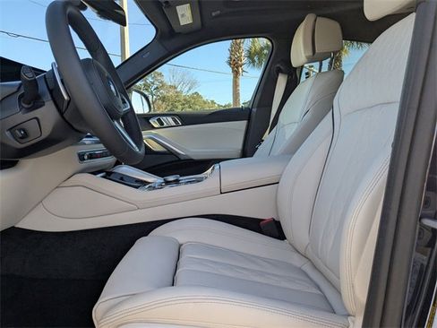 New 2026 BMW X6 xDrive40i w/ Premium Package image 21