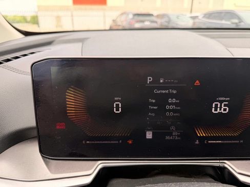 Used 2024 Kia Sorento LX FWD image 19