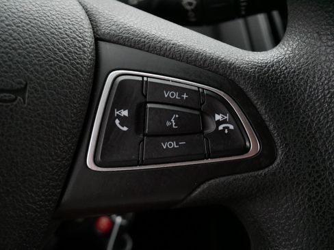 Used 2016 Ford Focus SE FWD image 25