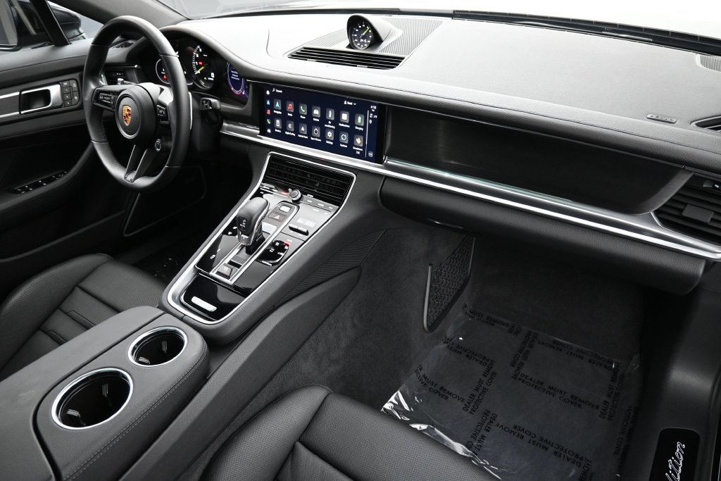 Certified 2023 Porsche Panamera 4 Platinum Edition AWD/4WD image 33