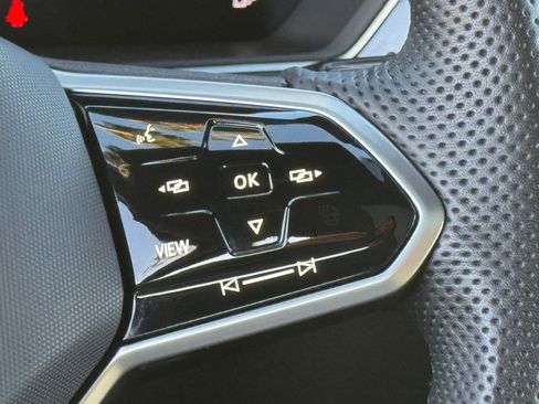 Used 2024 Volkswagen Tiguan SE R-Line image 25