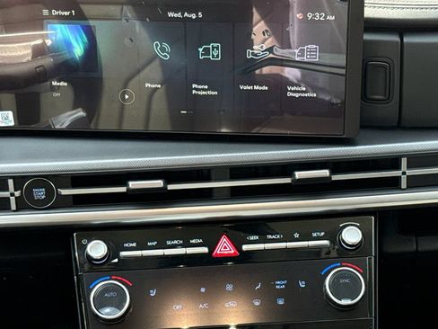 Used 2026 Hyundai Santa Fe SEL FWD image 11