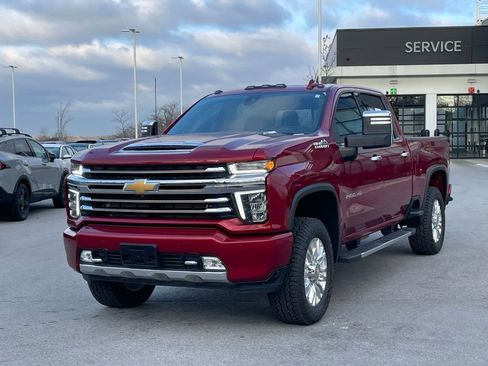 Used 2022 Chevrolet Silverado 2500 High Country w/ Z71 Off-Road Package image 3
