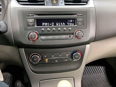 Used 2014 Nissan Sentra S image 15