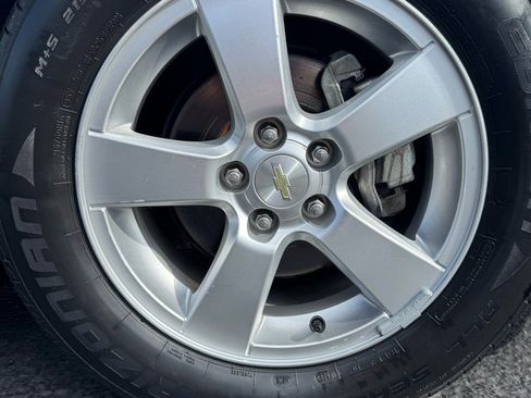 Used 2015 Chevrolet Cruze LT image 10