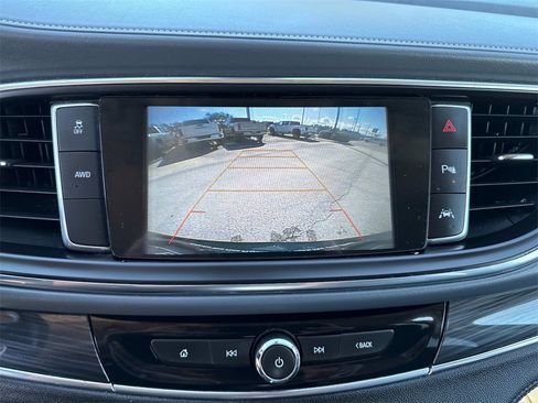 Certified 2018 Buick Enclave Premium image 26