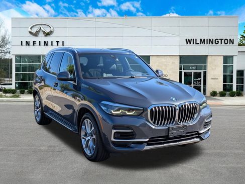 Used 2022 BMW X5 xDrive45e w/ Climate Comfort Package AWD/4WD image 1