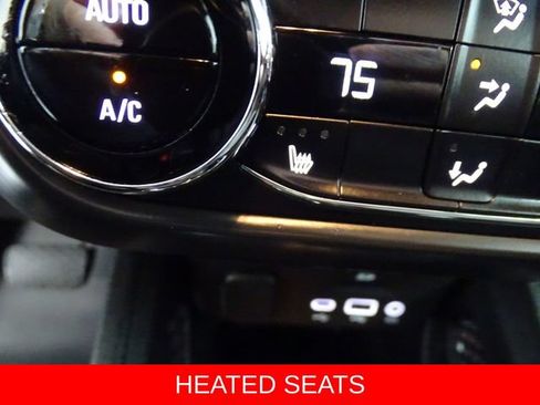Used 2023 Chevrolet TrailBlazer RS w/ Sun and Liftgate Package AWD/4WD image 14