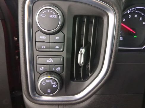 Used 2020 Chevrolet Silverado 1500 LT w/ All-Star Edition image 36