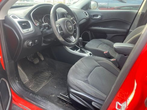 Used 2018 Jeep Compass Sport FWD image 7