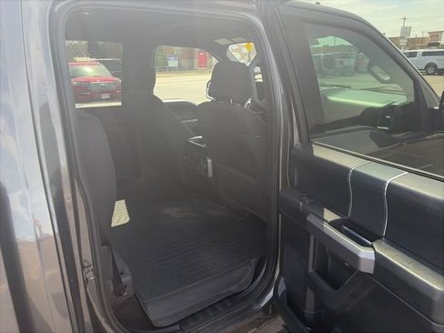 Used 2018 Ford F150 XLT w/ Equipment Group 302A Luxury AWD/4WD image 23