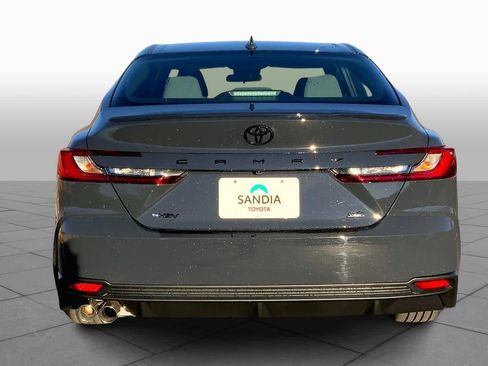 Used 2026 Toyota Camry SE image 4
