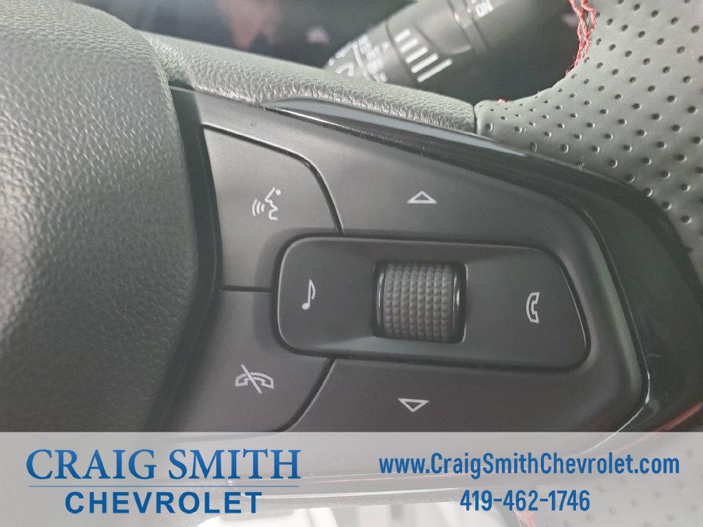Used 2024 Chevrolet Trax RS FWD image 16