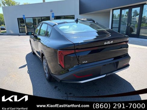 New 2026 Kia K4 FWD image 10