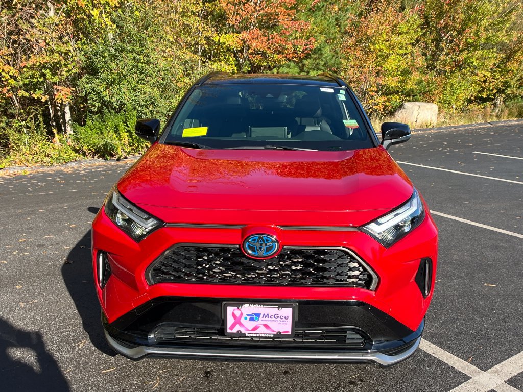 Certified 2022 Toyota RAV4 XSE w/ Weather Package AWD/4WD image 8