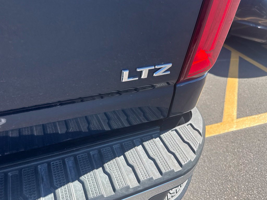 Used 2020 Chevrolet Silverado 2500 LTZ w/ LTZ Plus Package AWD/4WD image 10