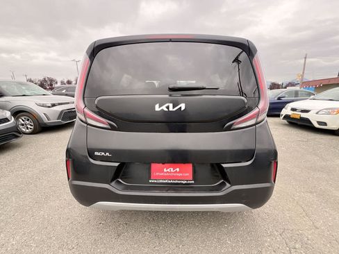 Certified 2024 Kia Soul LX w/ Option Group 015 FWD image 27