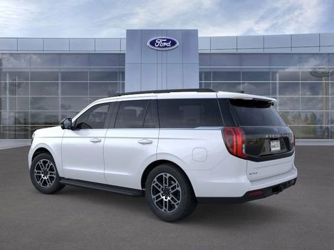 New 2025 Ford Expedition Active image 4