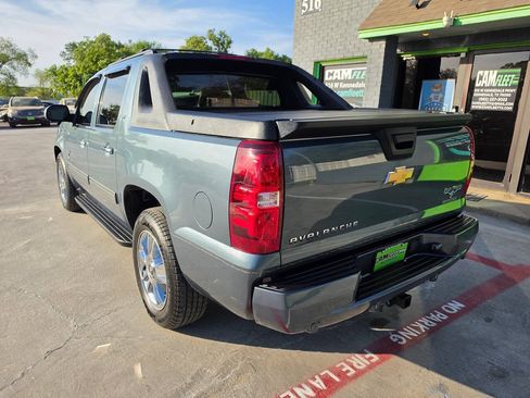 Used 2012 Chevrolet Avalanche LT w/ Texas Edition RWD image 10