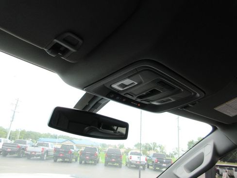 Certified 2020 Chevrolet Silverado 2500 LTZ w/ LTZ Convenience Package AWD/4WD image 30