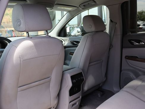 Used 2019 GMC Acadia SLE FWD image 33