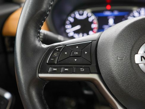 Used 2020 Nissan Sentra SV w/ SV Premium Package FWD image 23